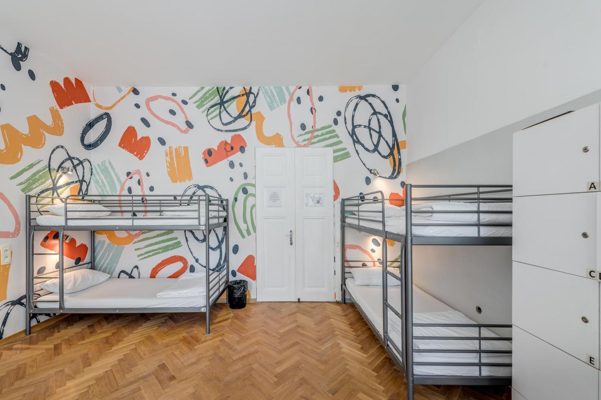 Hostel Colors Of Adriatic - Youth Only Split Exterior foto